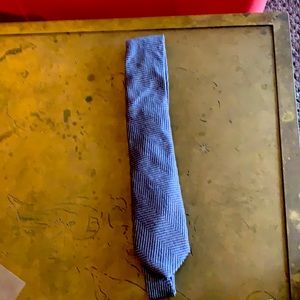 Joseph abboud tie with grey and red herringbone